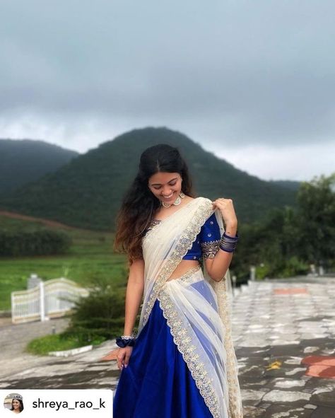 Traditional Half Saree Ideas, Langa Voni Designs Half Saree, Langa Voni Aesthetic, Langa Voni Half Saree Simple, Langa Voni Poses, Half Saree Poses Aesthetic, Dark Blue Half Saree, Half Sarees Simple, Simple Langa Voni