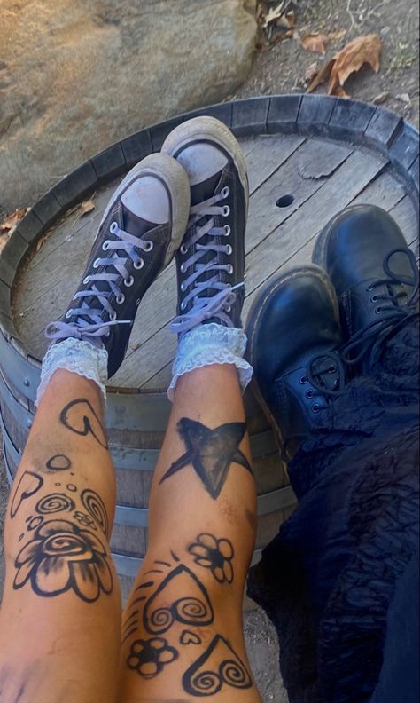 painted legs n lace socks Converse With Lace Socks, Indie Concert, Frilly Socks, Lace Socks, Dr. Martens Boots, Dr. Martens, Combat Boots, Converse, Socks