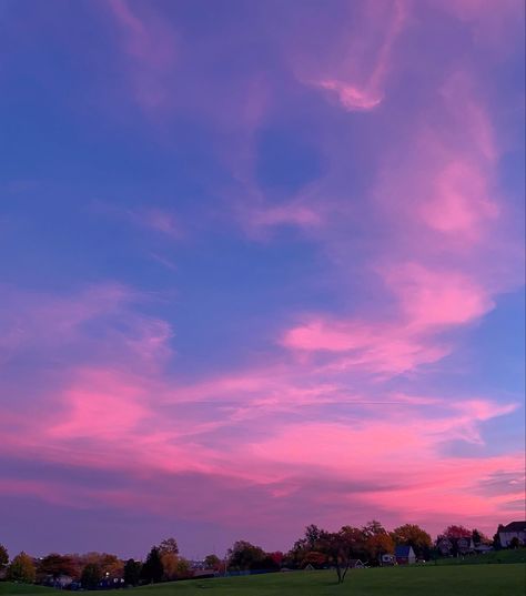 Blue, light pink, soft Nature, Blue And Pink Pictures, Pink Blue Sky Aesthetic, Justine Core, Pink Night Sky, Pink And Blue Sunset, Pink And Blue Aesthetic, Pink Blue Sunset, Pink And Blue Sky