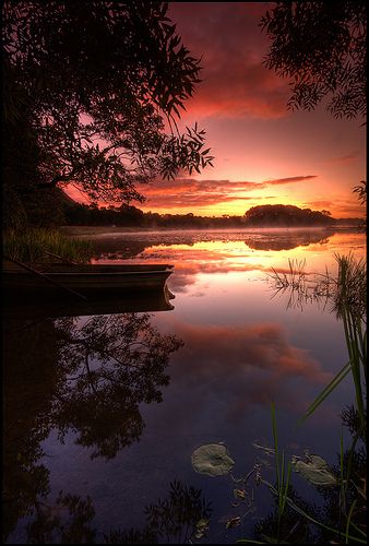 Lake Sunsets, Inner Landscape, Interesting Pictures, Nature Pics, Sun Rise, Breaking Dawn, Sun Set, Amazing Sunsets, Beautiful Sunrise