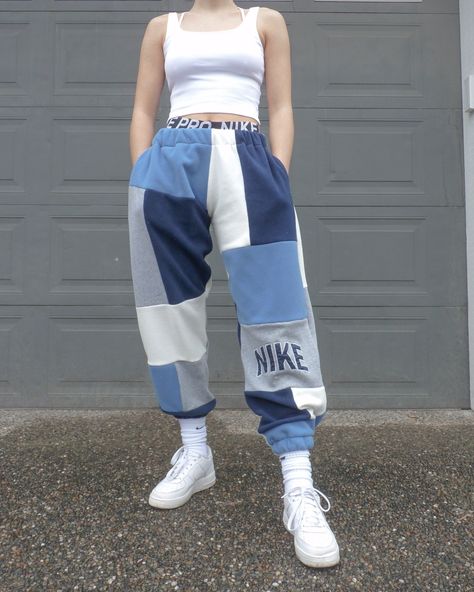 Patchwork Nike Sweatpants, Nike Patchwork Sweatpants, How To Make Patchwork Sweatpants, Reworked Sweatpants, Patchwork Streetwear, Patchwork Joggers, Patchwork Sweatpants, Earth Clothes, Fashion Thrift