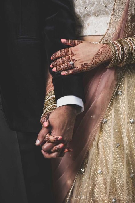 Punjabi Wedding Mehndi, Indian Wedding Aesthetic Couple Pic, Couple In Traditional Wear Aesthetic, Punjabi Wedding Photoshoot, Indian Wedding Poses For Bride And Groom, Aesthetic Mehndi Designs Front Hand, Mehndi Designs Front Hand Full, Engagement Pics Indian, Desi Engagement