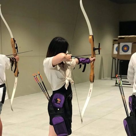 Archery Archery Girl Aesthetic, Archery Aesthetic Female, Archery Aesthetic Modern, Archery Aesthetic, Archery Sport, Competition Skating Dress, Swimming Pictures, Archery Girl, Gymnastics Videos