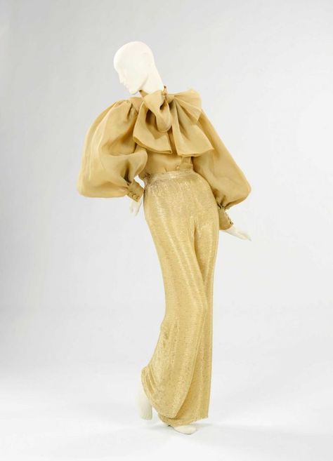 Mode Country, Norman Norell, Fashion 1970s, Fashion Walk, Country Fashion, Costume Institute, Costume Collection, Va Va Voom, Vintage Couture