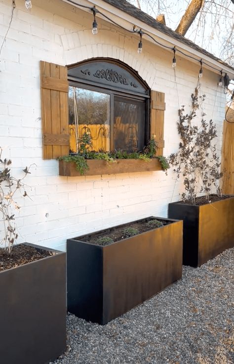 File Cabinet Planter, Front Yard Planters, Long Planter Boxes, Yard Planters, Brick Planter, Garden Planter Ideas, Rectangle Planters, Porch Flowers, Diy Planter Box