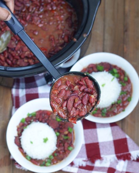 Beans And Rice Crockpot, Red Beans And Rice Crockpot, Beans In Crock Pot, Crock Pot Red Beans, Cajun Red Beans And Rice, Red Beans And Rice Recipe Crockpot, Cajun Red Beans, Slow Cooker Cajun, Hawaiian Garlic Shrimp