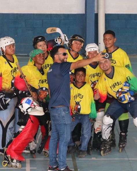 Algunos de los #Momentos que nos dejó el Campeonato Nacional de Hockey En Línea Guatemala 2024 que se realizó en el complejo deportivo de Livingston Izabal #Kaibiles #Piratas #Correcaminos #Chimaltenango #Tigres #SomosFedepag tu federación. #hockey #hockeylife #hockeyplayer #hockeyislife #hockeygame #hockeymask #hockeyfan #hockeygram #hockeymom #hockeyplayers #hockeygirl #hockeylove #hockeyboy #hockeystick #hockeysyndicate #hockeytime #Guatemala #GT #Guate #Izabal #Livingston #NHL Livingston, Guatemala, Nhl, Hockey, Ice Hockey