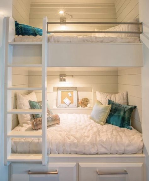 7 Cool Adult Bunk Bed Ideas for a Small Space - AdultBunkBeds.com Adult Bunk Bed, Bunk Bed Room Ideas, Bunk Beds Small Room, Bunk Beds For Boys Room, Bunk Bed Ideas, Bunk Bed Room, Bed For Girls Room, Bunk Beds Boys, Bunk Bed Rooms