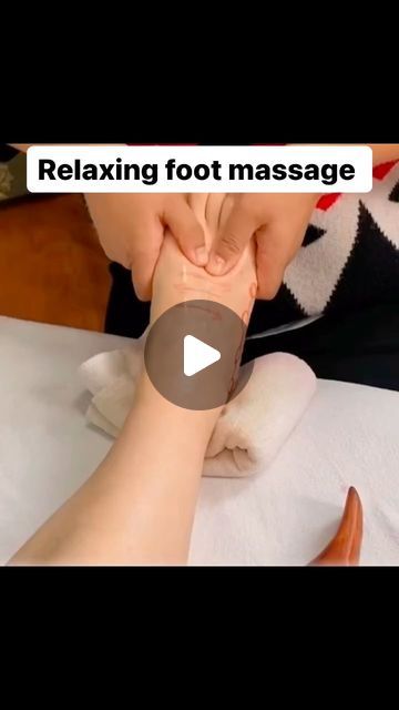 Healing Spa on Instagram: "Relaxing foot massage tutorial. #massage#massagetherapy #massagetherapist #foot#footmassage #footwork #footcare#feetmassage #footworkout #reflexology #massagetime #spamassage #healingmassage #relaxingmassage #health#relax#fyp#foryou" Foot Massage Spa, Feet Reflexology, Relaxing Massage Techniques, Massage Tutorial, Foot Massage Techniques, Spa Massage Therapy, Healing Reflexology, Massage Pressure Points, Holistic Therapy