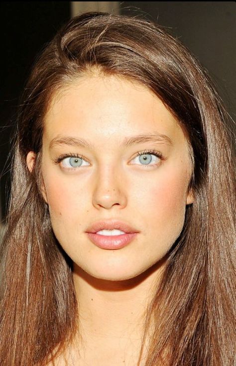 Emily Didonato Face, Angelic Face Women, Flot Makeup, Emily Didonato, Photographie Portrait Inspiration, Beauty Eyes, Angel Face, Maquillaje Natural, Beauty Face