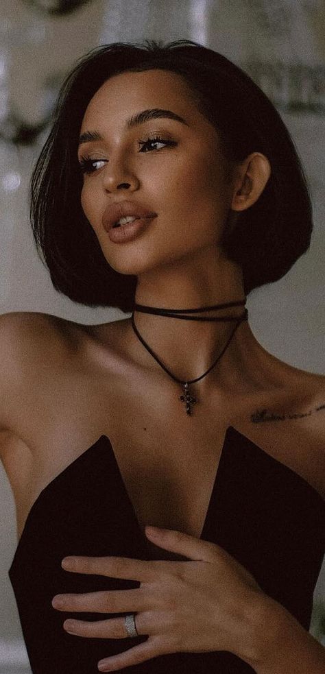 Creative Inspirations For Bob Haircut Styles : Timeless Grace Futuristic Short Hair, Sleek French Bob, Short Bob Hairstyles Dark Hair, One Lenght Hairstyle Bob, Trinity Hairstyle, Dark Black Hair Short, Long Italian Bob, Bob With Hat, Bob Hair Outfit