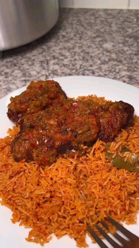 Nigeria Jollof Rice, Jollof Rice And Chicken, Rice And Turkey, Jollof Rice Nigerian, Rice And Stew, Nigeria Food, African Recipes Nigerian Food, Nigerian Recipes, Africa Food