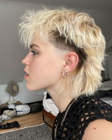 Hairstyle Ideas For Short Hair, Queer Hair, Haircuts 2024, Androgynous Hair, Short Grunge Hair, Mullet Haircut, Ideas For Short Hair, Hair Inspiration Short, Punk Hair