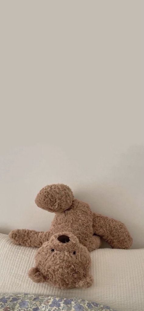 Beige Ipad Aesthetic, Ipad Beige Wallpaper, Relaxing Background Wallpapers, Beige Wallpaper Iphone, Pastel Fall, Teddy Bear Wallpaper, Iphone Homescreen Wallpaper, Beige Wallpaper, Iphone Wallpaper Tumblr Aesthetic