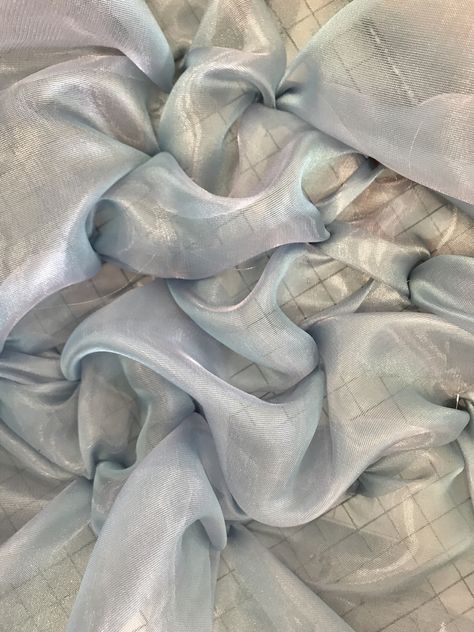 Ruched Fabric Texture, Fashion Materials Textiles, Fabric Texture Material Fashion Textiles, Texture Inspiration Textiles, Textile Manipulate, Distortion Textiles, Textiles Aesthetic, Weird Textures, Water Textiles