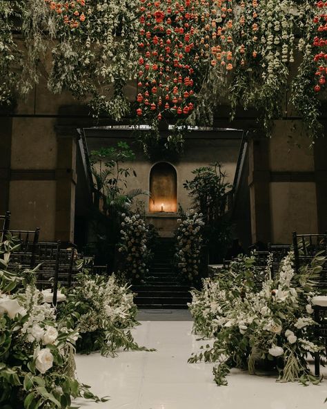 Some highlight photos from a recent wedding in Mexico City in Reforma, Prim 30. The warmth and hospitality of the people made us all feel welcomed and love. Excited for more opportunities here again. @fernandamercado_weddings @floweriize @gerardoboue #thomasbui #thomasbuilifestyle #destinationwedding #mexicocity #cdmx #mexicowedding #eventdesigner #eventproducer #wedding Moody Nature, Wedding Mexico, Wedding In Mexico, Nature Inspired Wedding, Event Producer, Dark Wedding, Mexico Wedding, Mexico City, Nature Inspired