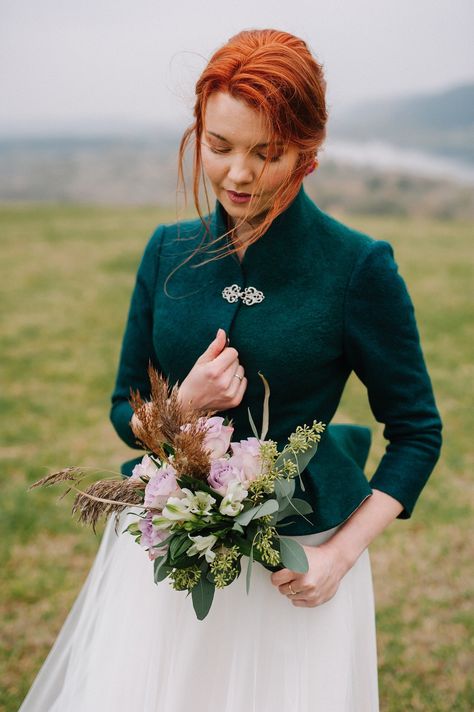 Green wedding cakes