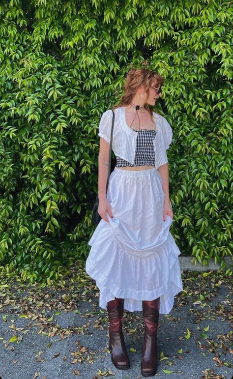 Caroline tucker, fashion, style, lifestyle, inspiration, tumblr, aesthetic, white, skirt, gingham, americana, gothic, coquette, boots, vintage, rose, choker, glasses, 1990s, tiered, feminine, black, cottagecore White Prairie Skirt Outfit, Gothic Americana Fashion, Windy Weather Outfit, Tiered Mini Skirt Outfit, Prairie Skirt Outfit, Peasant Skirt Outfit, Caroline Tucker, White Tiered Skirt Outfit, Vintage Americana Outfits