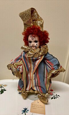 FANTASTIC 80s VTG Clown Red Curly Hair Jointed Porcelain Brinn’s Doll Signed  | eBay Clown Dolls, Clown Pics, Circus Aesthetic, Antique Porcelain Dolls, Red Curly Hair, Send In The Clowns, Antique Finds, Cute Clown, Chuck E Cheese