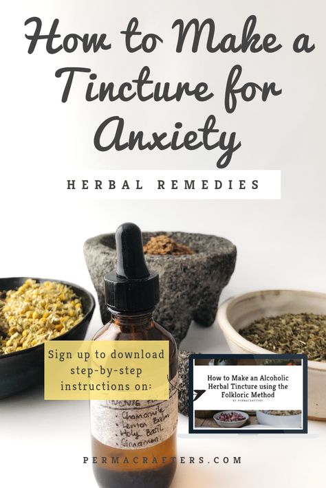 Witch Medicine, Herbal Pharmacy, 4 Witches, Diy Apothecary, Tinctures Recipes, Edible Weeds, Natural Path, Survival Stuff, Herbal Tinctures