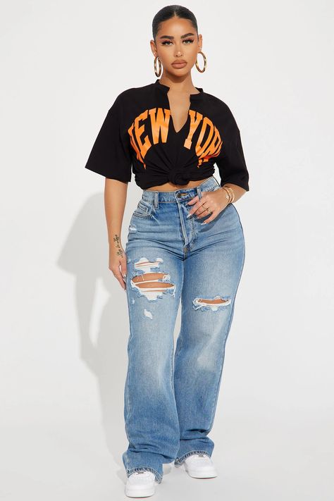 Cute Everyday Outfits Black Women, Black Top And Jeans Outfit, Black Graphic Tee Outfit, Modeling Clothes, New York Girl, Stephanie Rao, Mommy Outfits, Orange T Shirt, Casual Outfits For Teens