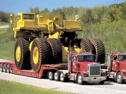 Now that, is some heavy equipment transport Ship Your Car Now http://www.shipyourcarnow.com Giant Truck, Meccano Models, Winter Truck, Custom Lifted Trucks, Trucks Lifted Diesel, Custom Pickup Trucks, Lifted Truck, Kenworth Trucks, Gm Trucks