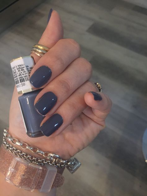 Nails in grey Short Dark Gray Nails, Grey Gel Manicure, Navy Grey Nails, Grey Purple Nails, Greyish Blue Nails, Blue Gray Nails, Dark Gray Nails, Grey Blue Nails, Blue Grey Nails