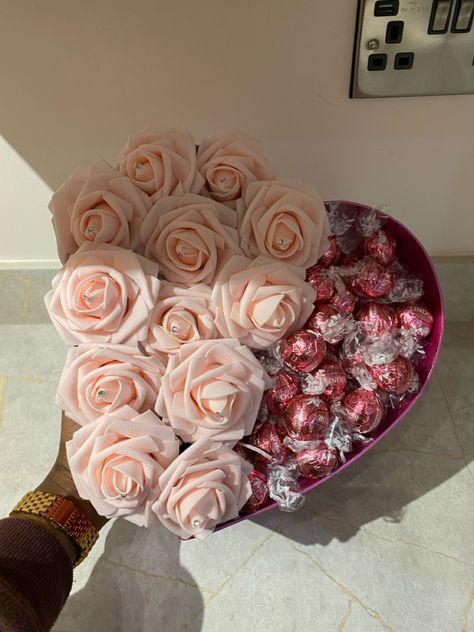 Medium love heat box with light pink artificial roses and strawberries & cream lindor chocolates Lindor Chocolate Gift Ideas, Roses And Strawberries, Chocolate Gift Ideas, Lindor Chocolate, Pink Love Heart, Heart Gift Box, Lindt Chocolate, Inheritance Games, Event Decorations