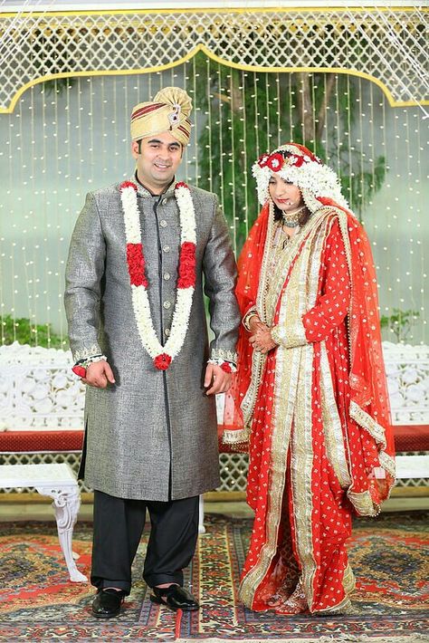 Khadadupatta Hyderabad, Hyderabadi Bride, Couple Marriage, Woman's Fashion, Feminine Beauty, Groom Dress, Wedding Groom, Photography And Videography, Couple Pictures