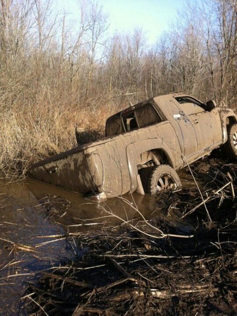 You're doing it right!!!!! Mudding Aesthetics, Country Truck Aesthetic, Western Truck Aesthetic, Country Aesthetic Truck, Old Trucks Aesthetic, Muddy Trucks, Impala Chevrolet, Best Off Road Vehicles, Mud Bog