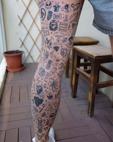 What are patchwork tattoos? How to get them? How much do they cost? You will find answers to these questions and 60+ designs in our article. Patchwork, Flash Tattoo Sleeve, Leg Tattoos Small, Tattoo Perna, Tattoo Ideas Males, Patchwork Tattoo Ideas, Belly Tattoos, Patchwork Tattoo, Leg Sleeve Tattoo