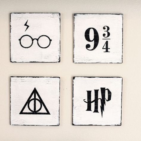 Harry Potter Signs, Baby Harry Potter, Harry Potter Bathroom, Imprimibles Harry Potter, Stile Harry Potter, Harry Potter Etsy, Harry Potter Nursery, Harry Potter Room Decor, Harry Potter Bedroom