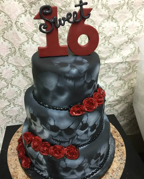 Goth Sweet 16 Cake, Halloween Sweet 16 Decorations, Goth Sweet 16 Dress, Scary Sweet 16 Party, Spooky Sweet 16 Party Ideas, Halloween Birthday Party Sweet 16, Sweet 16 Black Dresses, Red And Black Sweet 16 Cake, Sweet 16 Horror Theme