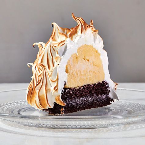 Mini Baked Alaska, Kitchen Torch, Baked Alaska, 6 Cake, Cold Treats, Flavor Ice, Holiday Dinners, Gateaux Cake, Cream Desserts