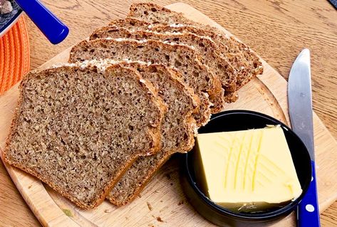 Viral Salad, Irish Brown Bread Recipe, Irish Brown Bread, Brown Bread Recipe, Unbound Wellness, Irish Bread, County Galway, Brown Bread, Irish Soda Bread