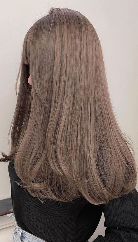 Japanese Blonde Hair, Olive Beige Hair, Creamy Brown Hair, Milky Brown Hair, Brown Hair Korean, Beige Hair Color, Light Ash Brown Hair, Cold Hair, New Hair Color Trends