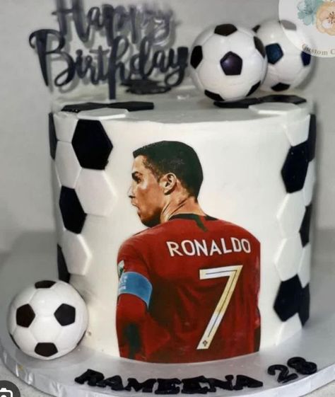 Soccer Ronaldo Cake, Tort Happy Birthday Boy, Football Cake Ronaldo, Ronaldo Cake Ideas, Ronaldo Cake Birthdays, Cristiano Ronaldo Cake Ideas, Ronaldo Theme Cake, Cristiano Ronaldo Birthday Cake, Cr7 Birthday