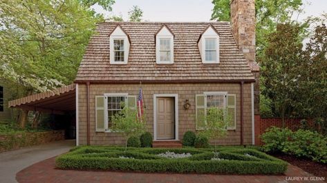 Our Randolph Cottage Is the Goldilocks of House Plans | Southern Living 1940s Cottage, Southern Living House Plans, Southern House, A Small House, Southern House Plans, Exterior Makeover, Cottage Plan, Cottage House, Colonial Williamsburg