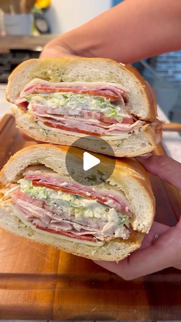 britscookin’ on Instagram: "Grinder Sandwich! Have you made this yet?? #sandwich #grinder #easyrecipeideas #weeknightdinner #30minutemeals" Sandwich Grinder, Deli Sandwiches Recipes, Gourmet Sandwiches Recipes, Sandwich Recipe Videos, Cold Cut Sandwich, Cold Sandwich Recipes, Grinder Sandwich, Slider Sandwiches, Chicken Crockpot Recipes Easy