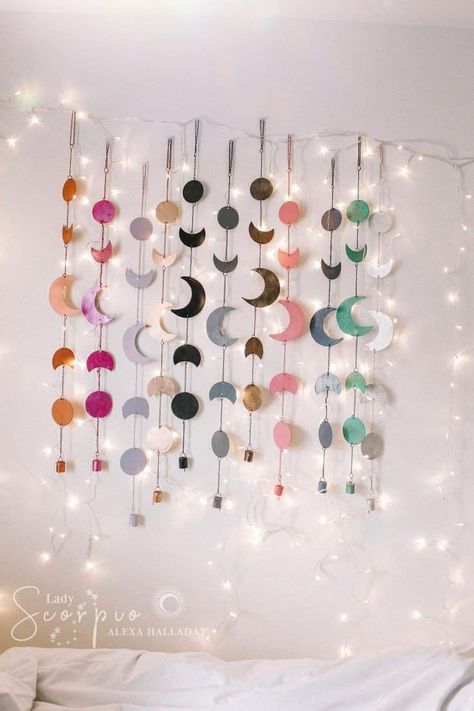 Chakra Decor, Lady Scorpio, Diy Wall Decor For Bedroom, Bedroom Bohemian, Diy Room Decor For Teens, Hanging Stars, Astuces Diy, Moon Decor, Ramadan Decorations