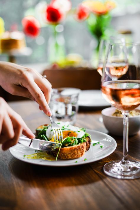 Spring Brunch: La Crema Monterey Rosé paired with a Sourdough Tartine with Spicy Mayo, Fried Egg, Arugula and Prosciutto Fine Dining Photography, Lifestyle Photography Food, Breakfast Photography, Food Photoshoot, Brunch Restaurants, Breakfast Restaurants, Restaurant Photography, Spring Brunch, Spicy Mayo