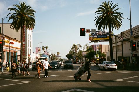 #35mm #film #analog California Wallpaper, Film Camera Photography, Digi Cam, Digital Gallery, Camera Photos, Image Film, Fotografi Vintage, 35mm Photography, Film Photography 35mm