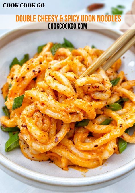 Spicy Creamy Noodles, Cheesy Gochujang Noodles, Cheesy Udon Noodles, Udon Noodle Dishes, Creamy Udon Noodles, Recipes With Udon Noodles, Spicy Udon Noodle Recipe, Spicy Noodle Recipes, Cheesy Noodles Recipes