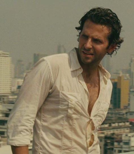 The Hangover Bradley Cooper, Bradley Cooper The Hangover, Celebrity Crush Aesthetic, Young Bradley Cooper, Bradley Cooper Aesthetic, Hangover Bradley Cooper, Bradley Cooper A Team, Bradley Cooper Young, Bradley Cooper Hangover