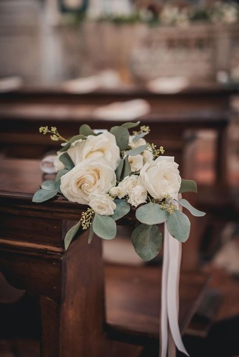 Vintage Wedding Ceremony, Wedding Church Decor, Wedding Pews, Church Wedding Flowers, Church Wedding Decorations, Church Flowers, Ceremony Flowers, Wonderland Wedding, Wedding Arrangements