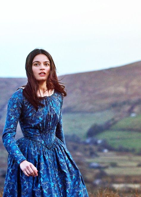 Emma Mackey as Emily Brontë in ‘Emily’ (Film, 2022). Best Period Movies, Zuleikha Robinson, 1800s Dresses, Emma Mackey, Rebecca Hall, Sarah Gadon, Emily Brontë, Bronte Sisters, Historical Women