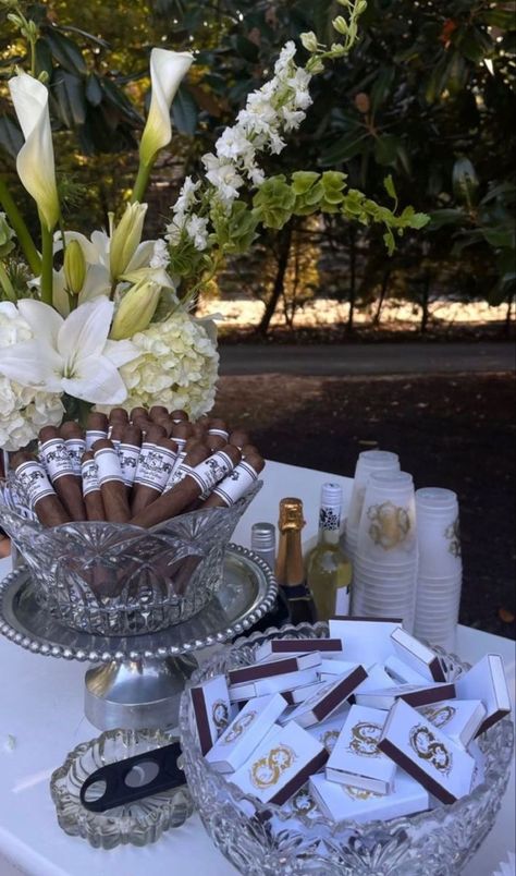 Wedding Fairwell Ideas, Wedding Cigars, Crazy Ideas, Photos Of People, Hilarious Photos, Wedding 2025, Future Wedding Plans, Welcome To The Party, Wedding Mood Board