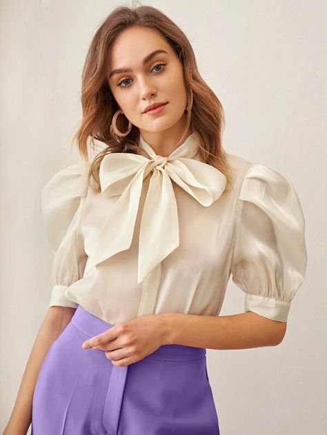 Bow Blouse Outfit, Satin Bow Blouse, Knotted Blouse, White Shirt Blouse, Diy Skirt, Muslim Fashion Dress, Satin Blouses, Tie Neck Blouse, Bow Blouse