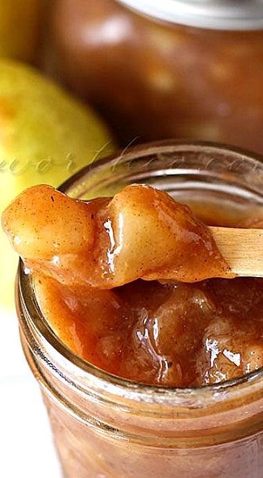 Pear Pie Filling, Asian Pear Recipes, Pear Pie Recipe, Caramelized Pear, Canning Pears, Pear Pie, Canned Pears, Pear Dessert, Pie Filling Recipes