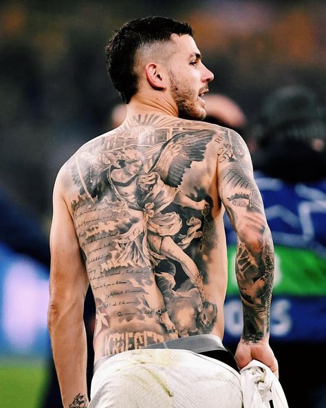 Theo Hernandez Tattoo, Hernandez Tattoo, Lucas Hernandez, Pop Culture Tattoos, Theo Hernandez, Sport Tattoos, Culture Tattoos, Mary Tattoo, Men Haircut Styles